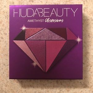 Huda Amethyst Obsessions Palette